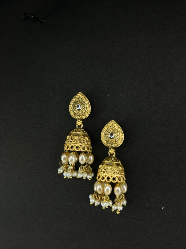 GOLD PLEATED JHUMKA