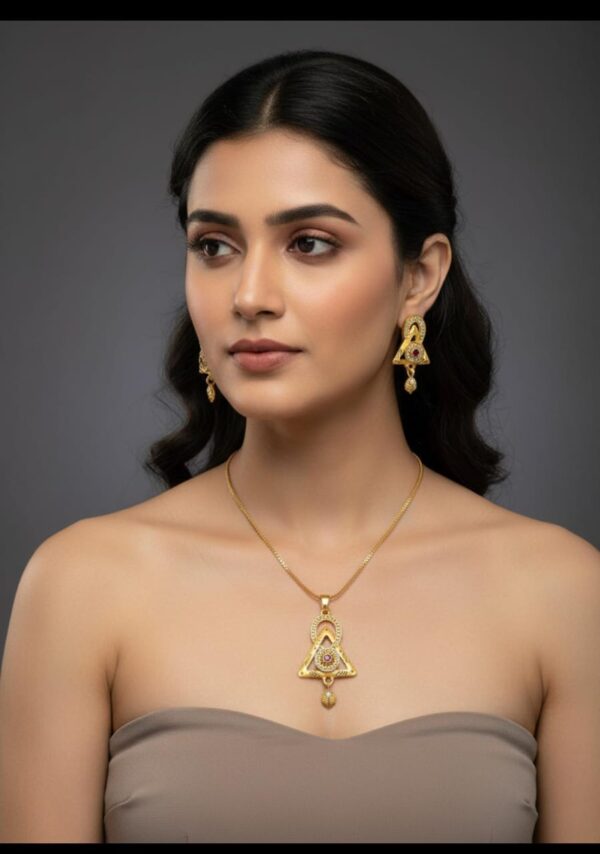 ✨ Elegant Gold Plated Pendant Necklace & Earrings Set ✨