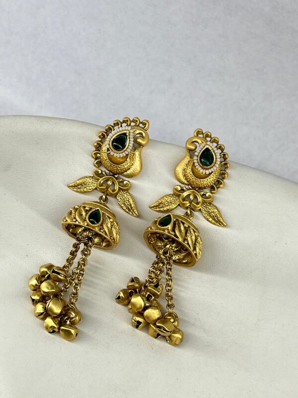 Jhumka A perfect choice for ethnic jewelry lovers!